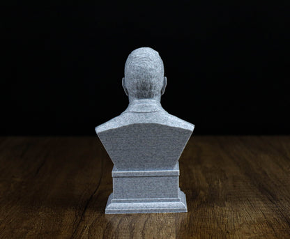 C.S. Lewis Bust, British Writer Statue, Sculpture Decoration